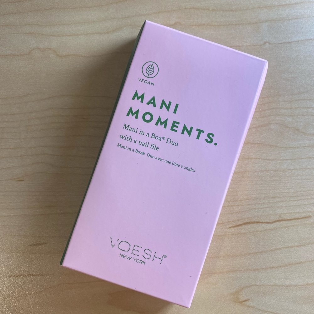 Voesh Mani in a box